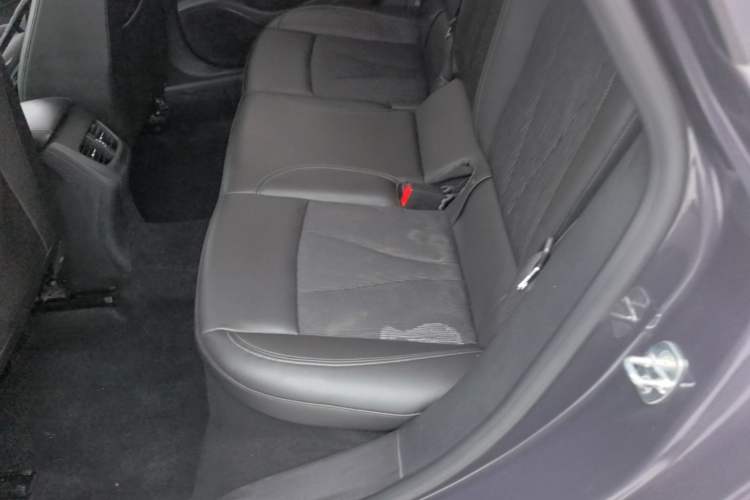 Used Buick Verano 2017 Sedan 20T Dual-Clutch Leading Model Left Rear Seat