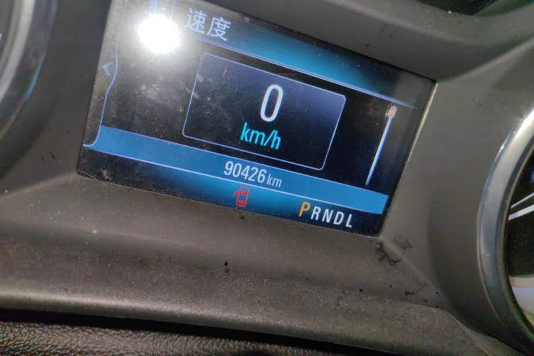 Used Buick Verano 2017 Sedan 15S Automatic Leading Model Odometer Close Up