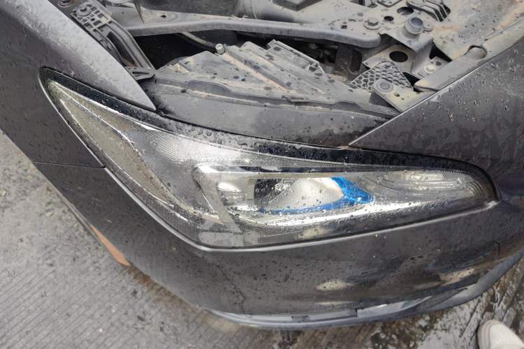 Used Buick Verano 2017 Sedan 15S Automatic Leading Model Right Front Headlight