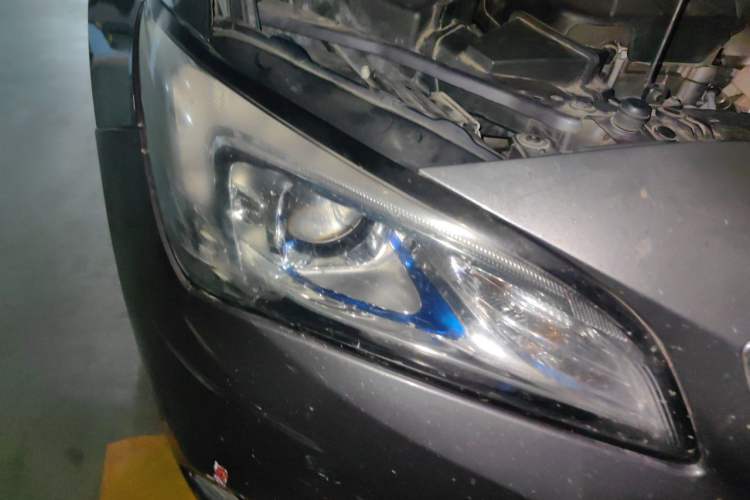 Used Buick Verano 2017 Sedan 15S Automatic Leading Model Right Front Headlight