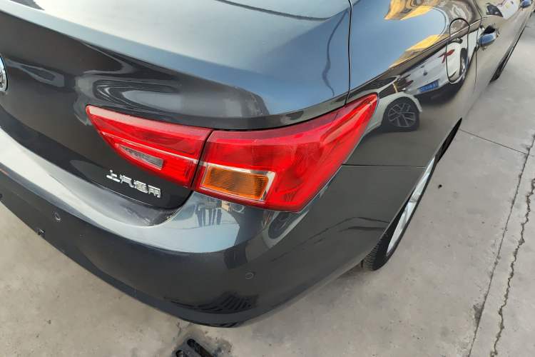 Used Buick Verano 2017 Sedan 15S Automatic Leading Model Right Rear Taillight