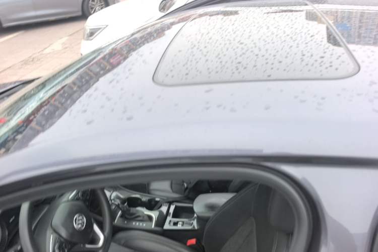 Used Buick Verano 2017 Sedan 20T Dual-Clutch Leading Model Roof