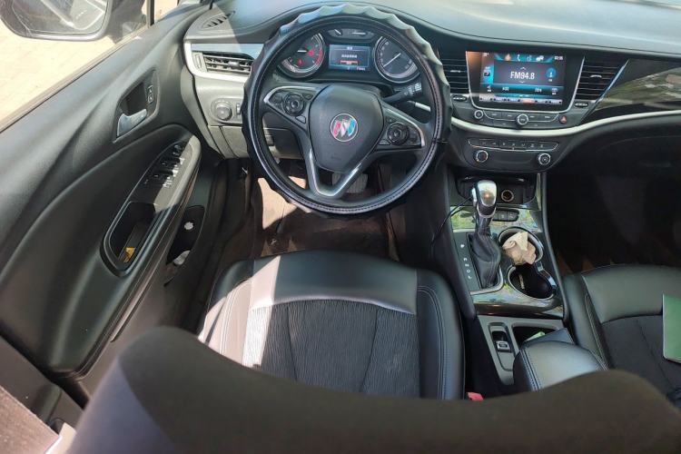 Used Buick Verano 2017 Sedan 20T Dual-Clutch Leading Model Steering Wheel