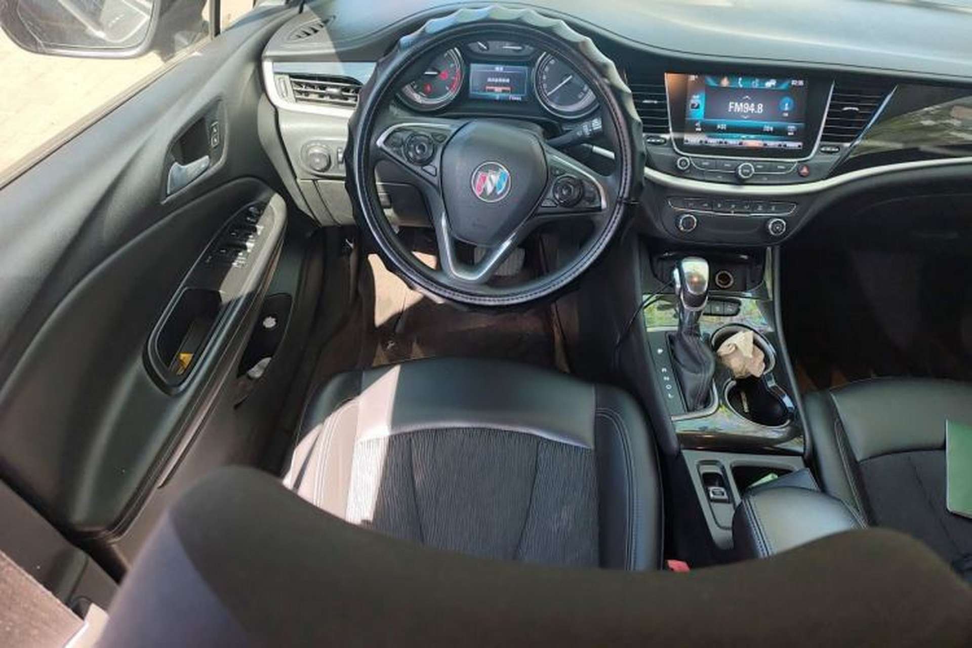 Used Buick Verano 2017 Sedan 20T Dual-Clutch Leading Model Steering Wheel