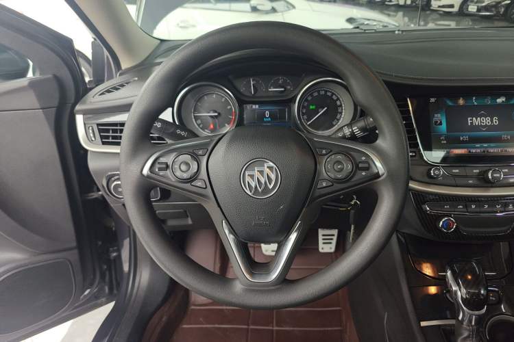 Used Buick Verano 2017 Sedan 20T Dual-Clutch Leading Model Steering Wheel