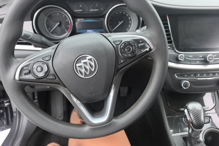 Used Buick Verano 2017 Sedan 20T Dual-Clutch Leading Model Steering Wheel