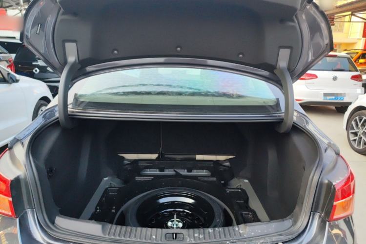 Used Buick Verano 2017 Sedan 15S Automatic Leading Model Trunk