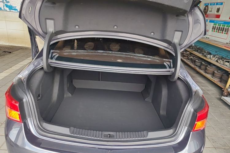 Used Buick Verano 2017 Sedan 15S Automatic Leading Model Trunk