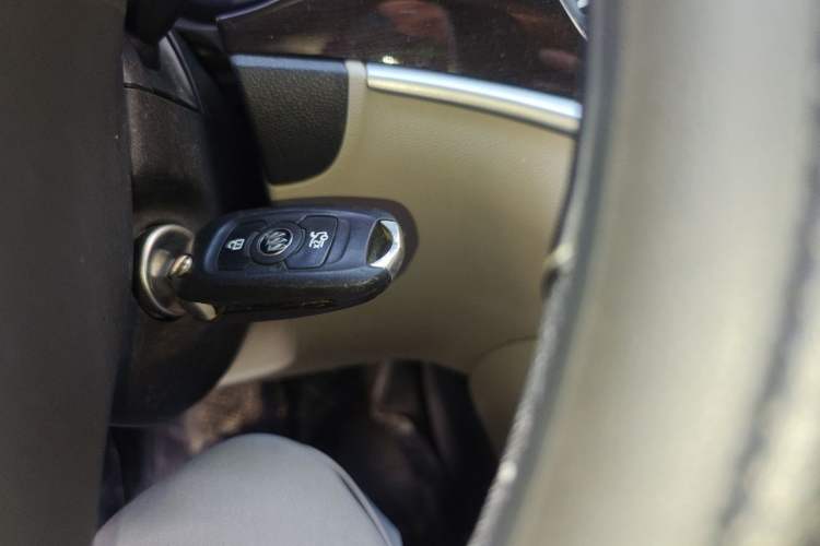 Used Buick Verano 2017 Sedan 15S Automatic Leading Model Vehicle Key