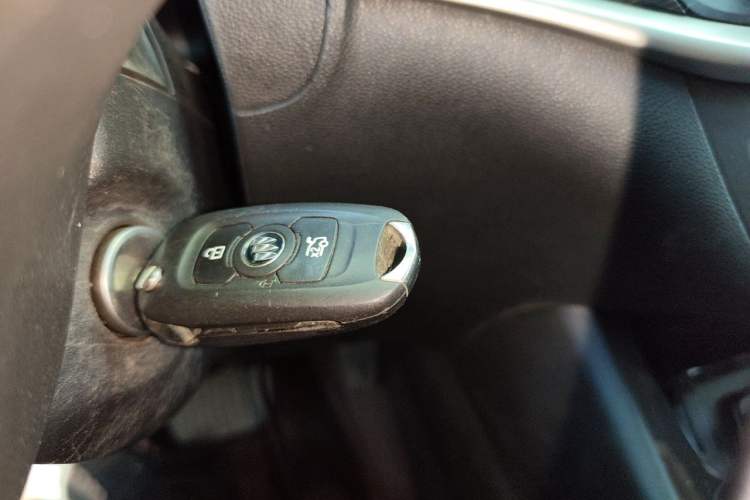 Used Buick Verano 2017 Sedan 20T Dual-Clutch Leading Model Vehicle Key