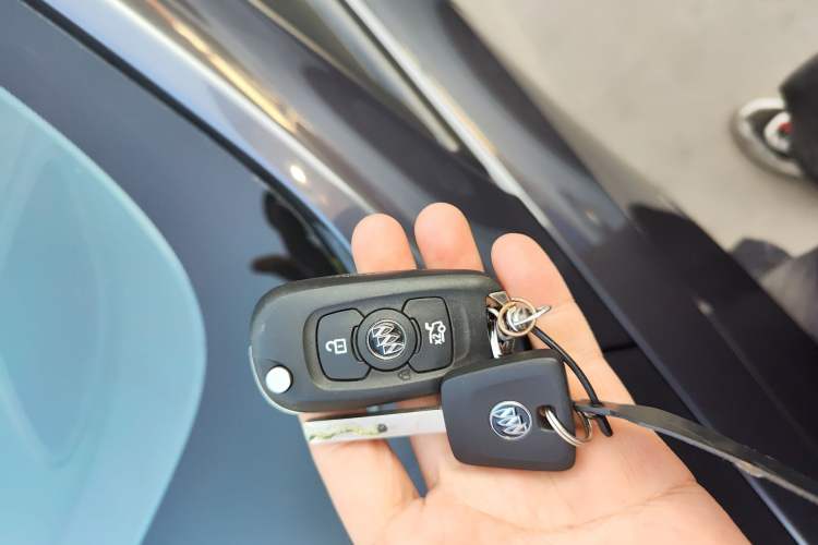 Used Buick Verano 2017 Sedan 15S Automatic Leading Model Vehicle Key