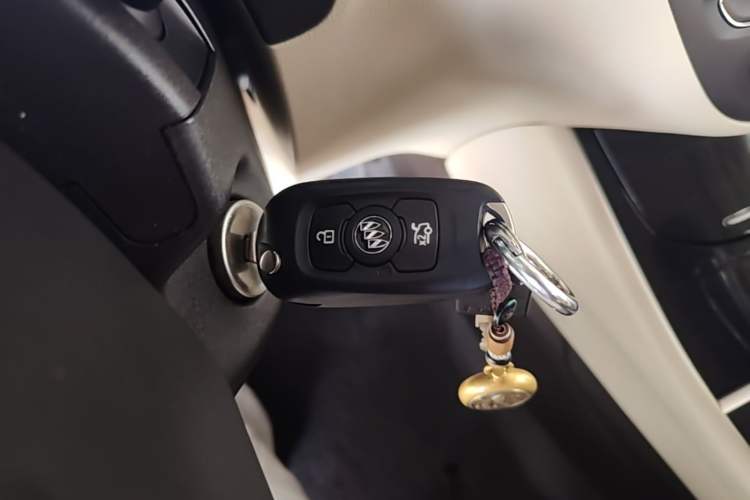 Used Buick Verano 2017 Sedan 15S Automatic Leading Model Vehicle Key