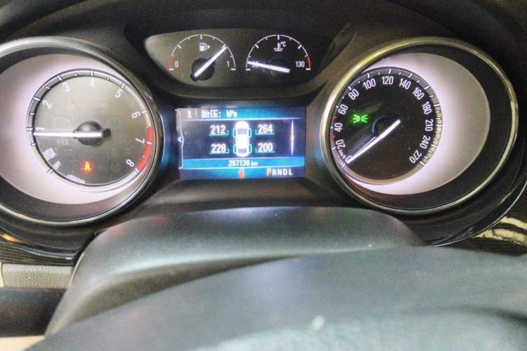 Used Buick Verano 2017 Sedan 15S Automatic Leading Model Odometer Close Up
