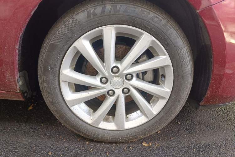 Used Buick Verano 2017 Sedan 15S Automatic Leading Model Right Front Wheel Hub
