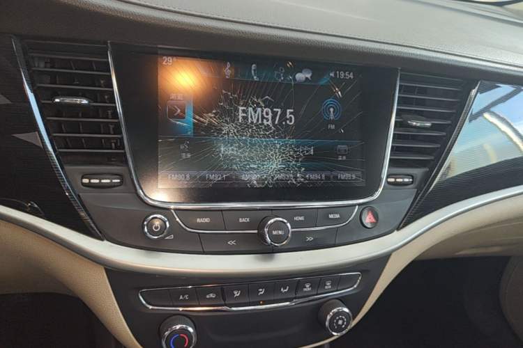 Used Buick Verano 2017 Sedan 15S Manual Leading Model Audio And AC Panel