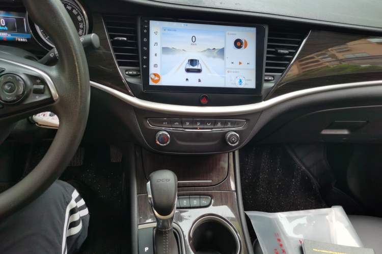 Used Buick Verano 2017 Sedan 20T Dual-Clutch Leading Model Audio And AC Panel