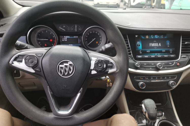 Used Buick Verano 2017 Sedan 15S Automatic Leading Model Center Console