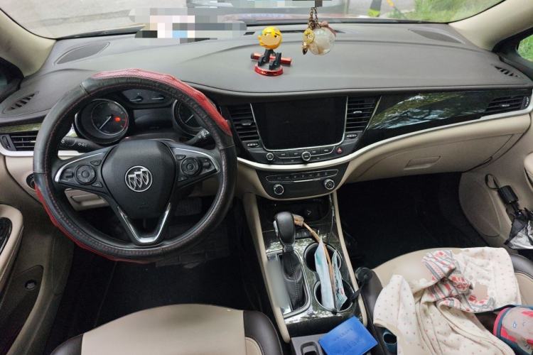 Used Buick Verano 2017 Sedan 15S Automatic Leading Model Center Console