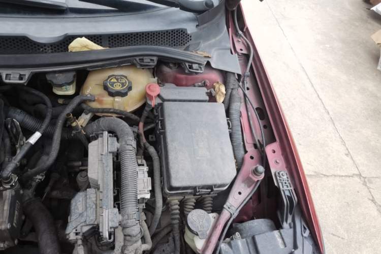 Used Buick Verano 2017 Sedan 15S Automatic Leading Model Engine Bay Left