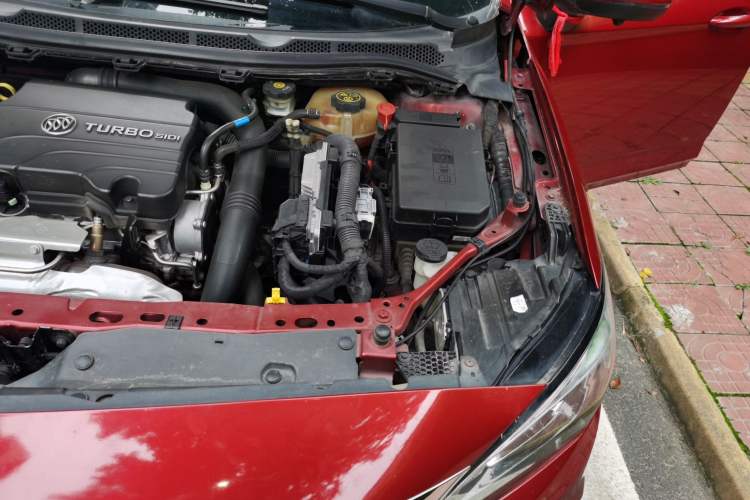 Used Buick Verano 2017 Sedan 20T Dual-Clutch Leading Model Engine Bay Left