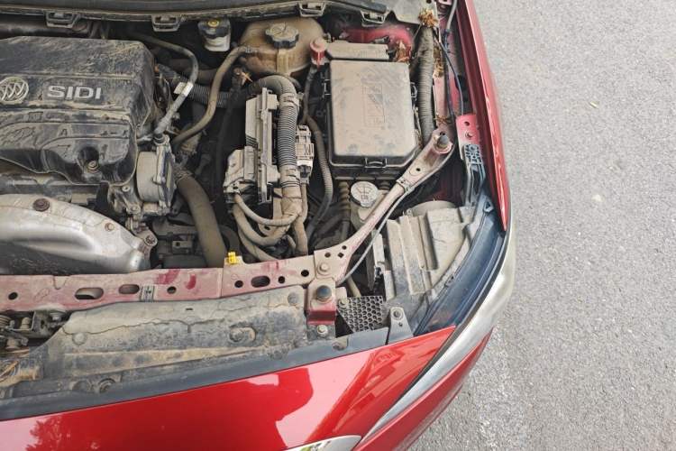 Used Buick Verano 2017 Sedan 15S Automatic Entry Model Engine Bay Left
