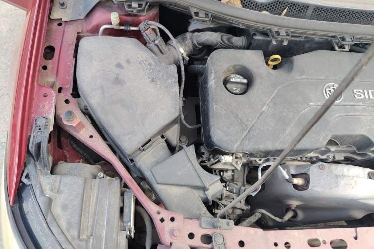 Used Buick Verano 2017 Sedan 15S Automatic Entry Model Engine Bay Right