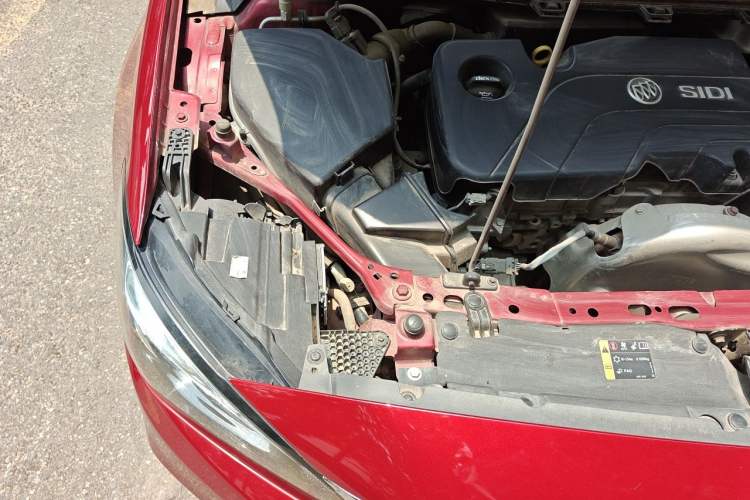 Used Buick Verano 2017 Sedan 15S Automatic Leading Model Engine Bay Right