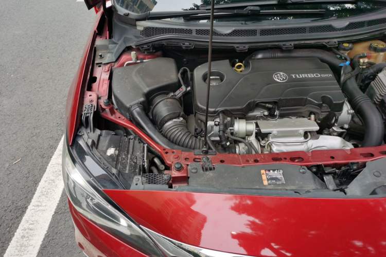 Used Buick Verano 2017 Sedan 20T Dual-Clutch Leading Model Engine Bay Right