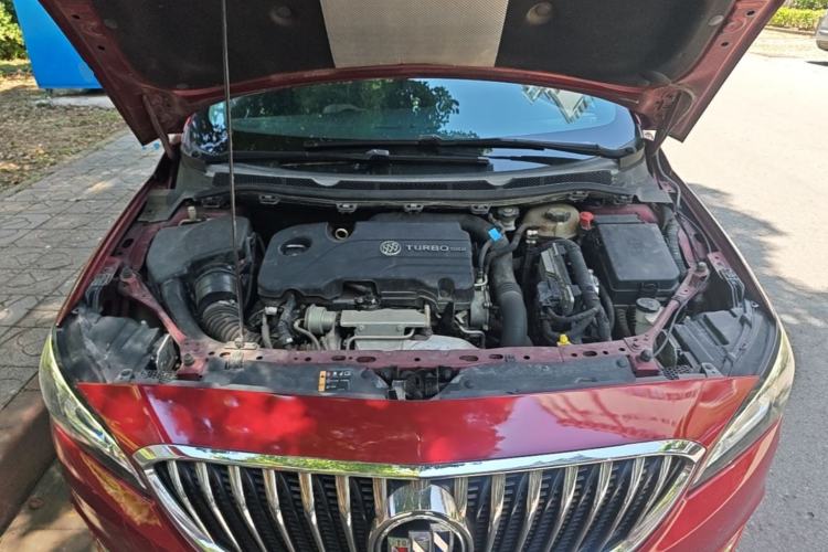 Used Buick Verano 2017 Sedan 20T Dual-Clutch Leading Model Engine Bay