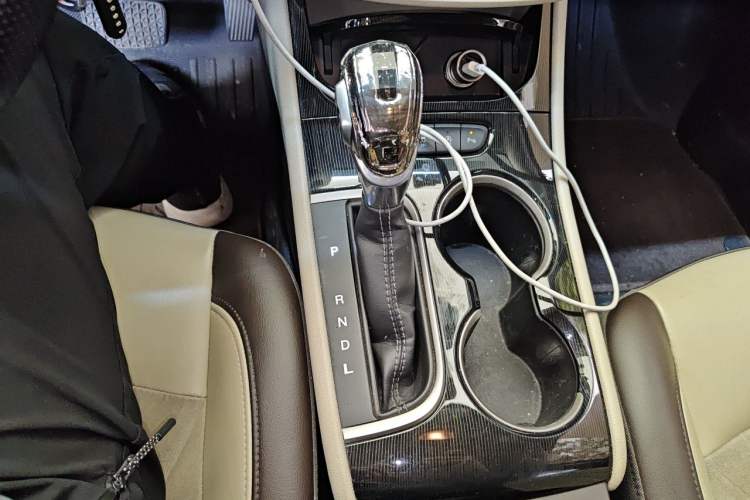 Used Buick Verano 2017 Sedan 15S Automatic Leading Model Gear Lever