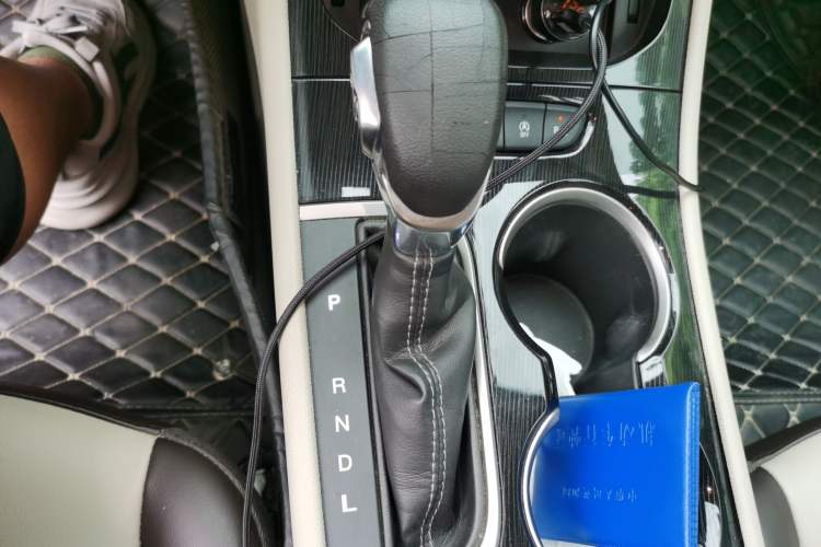 Used Buick Verano 2017 Sedan 15S Automatic Leading Model Gear Lever
