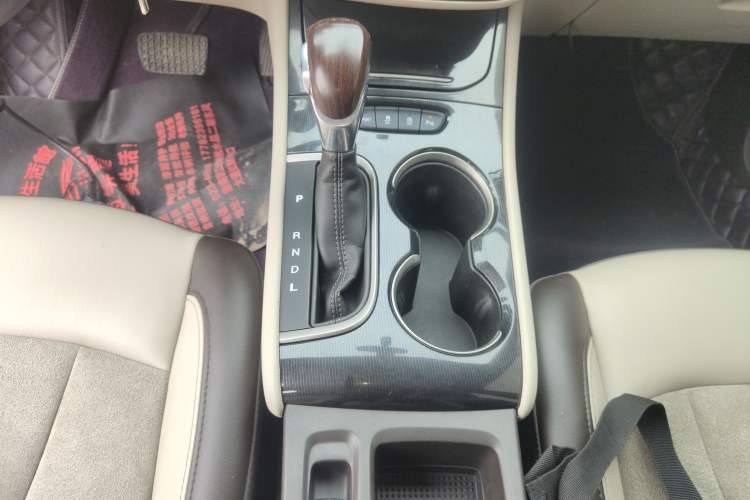 Used Buick Verano 2017 Sedan 15S Automatic Leading Model Gear Lever
