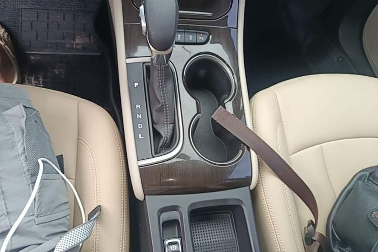Used Buick Verano 2017 Sedan 15S Automatic Entry Model Gear Lever