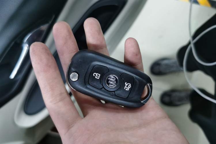 Used Buick Verano 2017 Sedan 15S Automatic Leading Model Interior 1