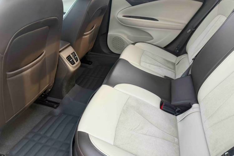 Used Buick Verano 2017 Sedan 15S Automatic Leading Model Interior 1