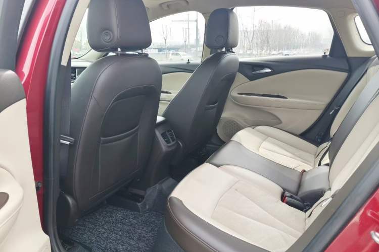Used Buick Verano 2017 Sedan 15S Automatic Leading Model Interior 2