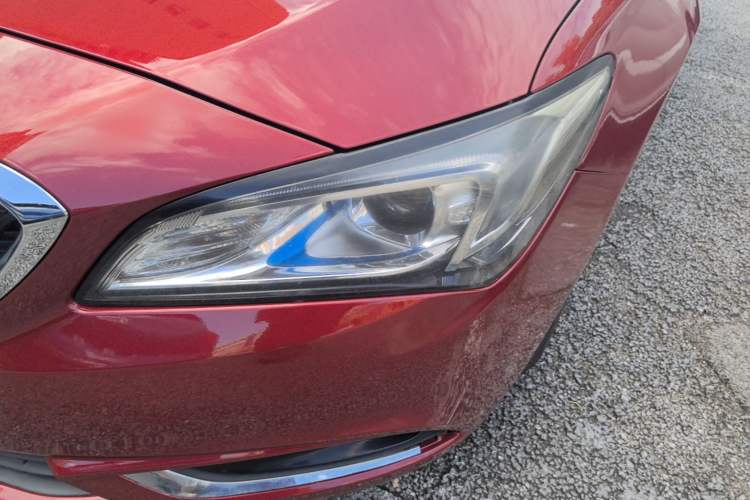 Used Buick Verano 2017 Sedan 15S Automatic Leading Model Left Front Headlight