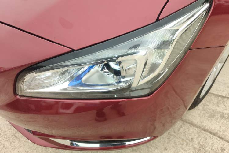 Used Buick Verano 2017 Sedan 15S Automatic Leading Model Left Front Headlight