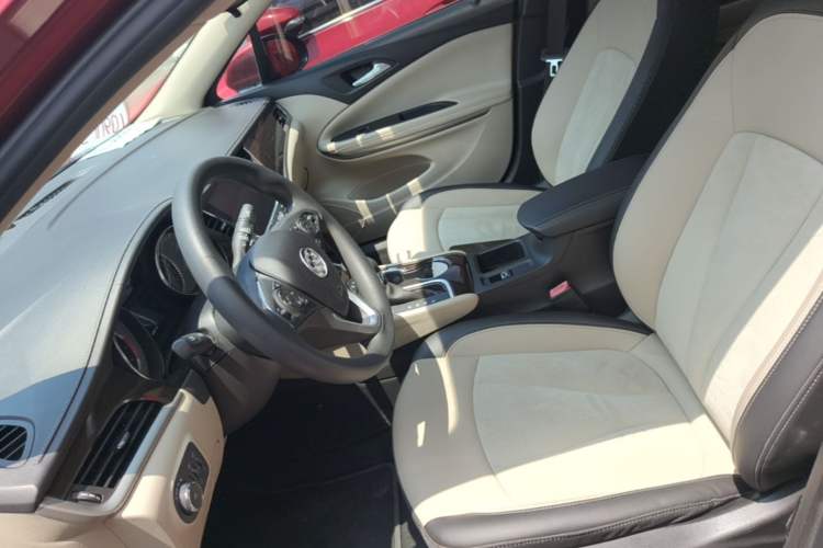 Used Buick Verano 2017 Sedan 15S Automatic Leading Model Left Front Seat