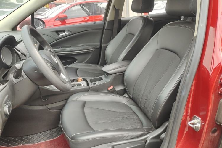 Used Buick Verano 2017 Sedan 20T Dual-Clutch Leading Model Left Front Seat