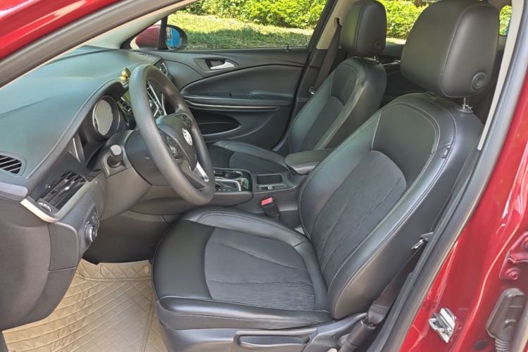 Used Buick Verano 2017 Sedan 20T Dual-Clutch Leading Model Left Front Seat
