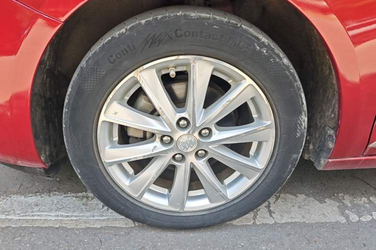 Used Buick Verano 2017 Sedan 20T Dual-Clutch Leading Model Left Front Wheel Hub