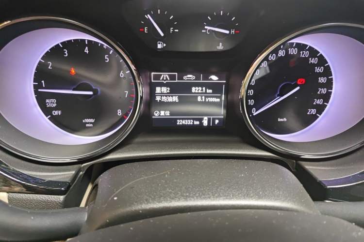 Used Buick Verano 2017 Sedan 15S Automatic Entry Model Odometer Close Up