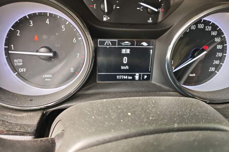 Used Buick Verano 2017 Sedan 15S Automatic Entry Model Odometer Close Up