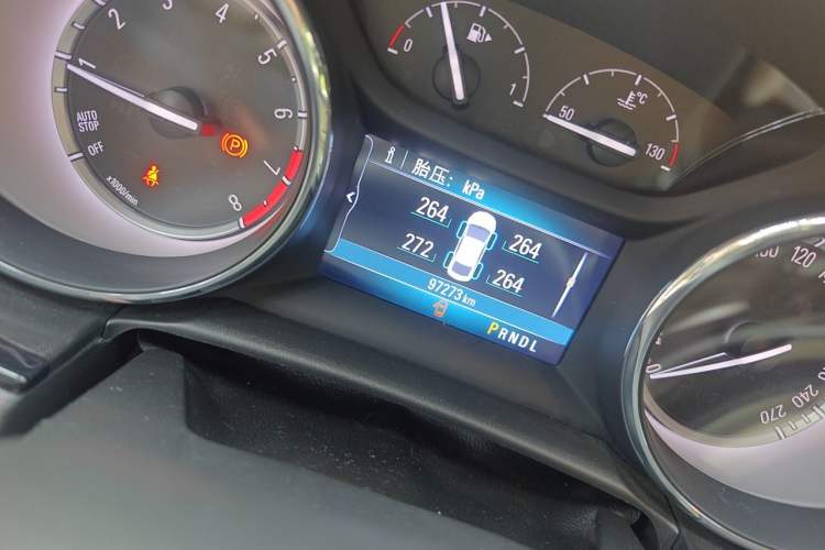 Used Buick Verano 2017 Sedan 15S Automatic Leading Model Odometer Close Up