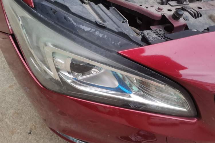 Used Buick Verano 2017 Sedan 15S Automatic Leading Model Right Front Headlight
