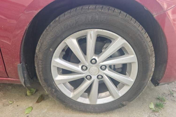 Used Buick Verano 2017 Sedan 15S Automatic Entry Model Right Front Wheel Hub