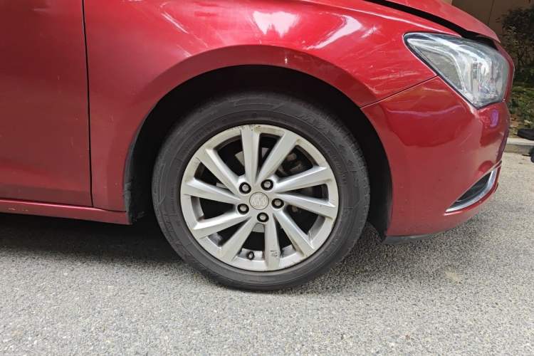 Used Buick Verano 2017 Sedan 15S Automatic Entry Model Right Front Wheel Hub