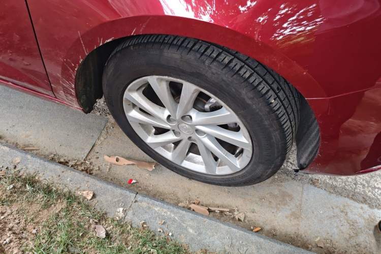Used Buick Verano 2017 Sedan 15S Automatic Entry Model Right Front Wheel Hub