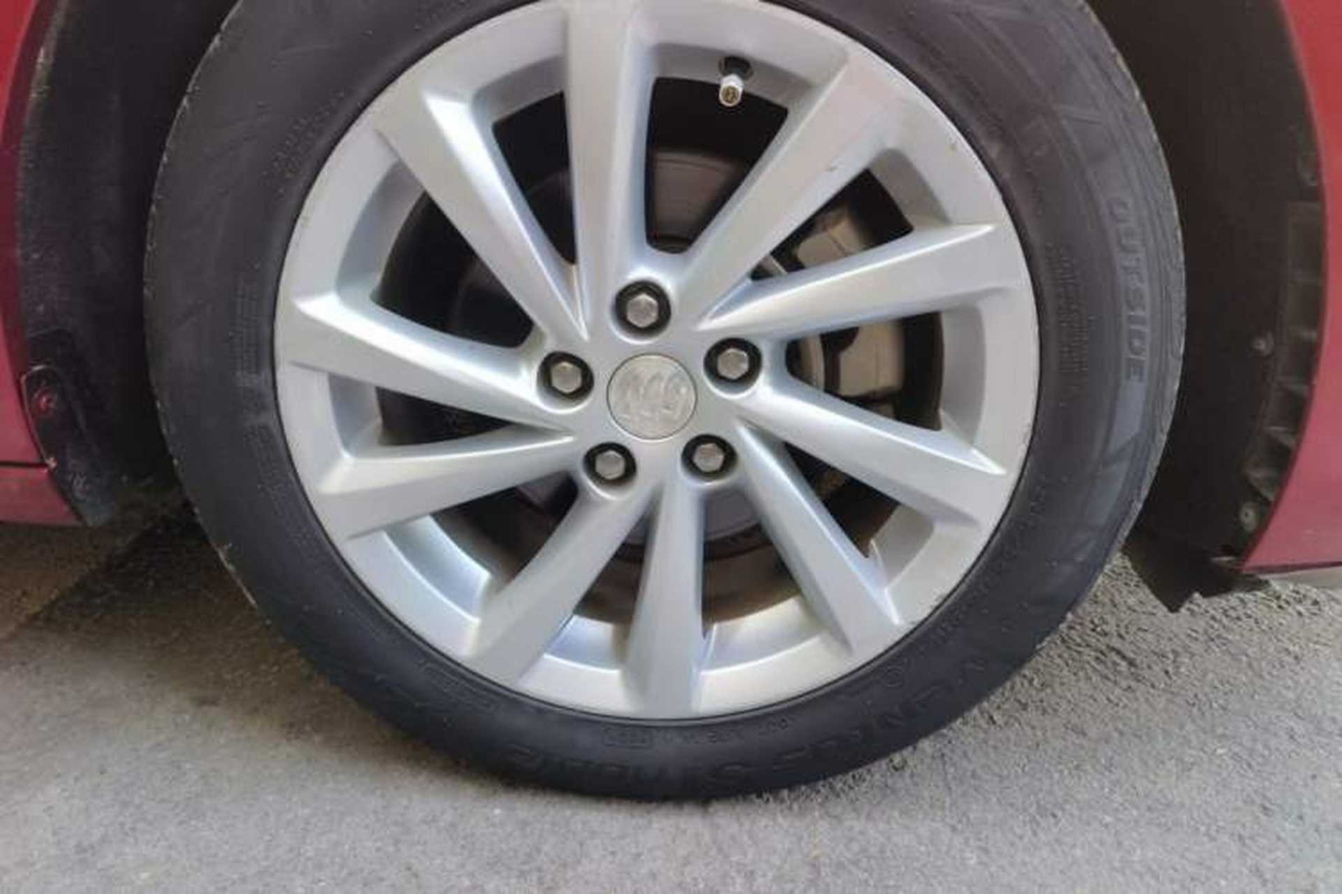 Used Buick Verano 2017 Sedan 15S Automatic Entry Model Right Front Wheel Hub
